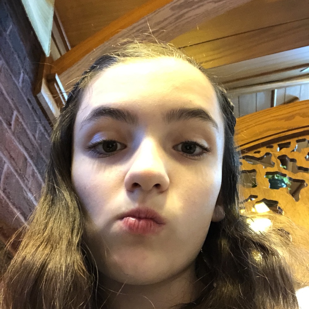 Meet your Posher, Kaylie